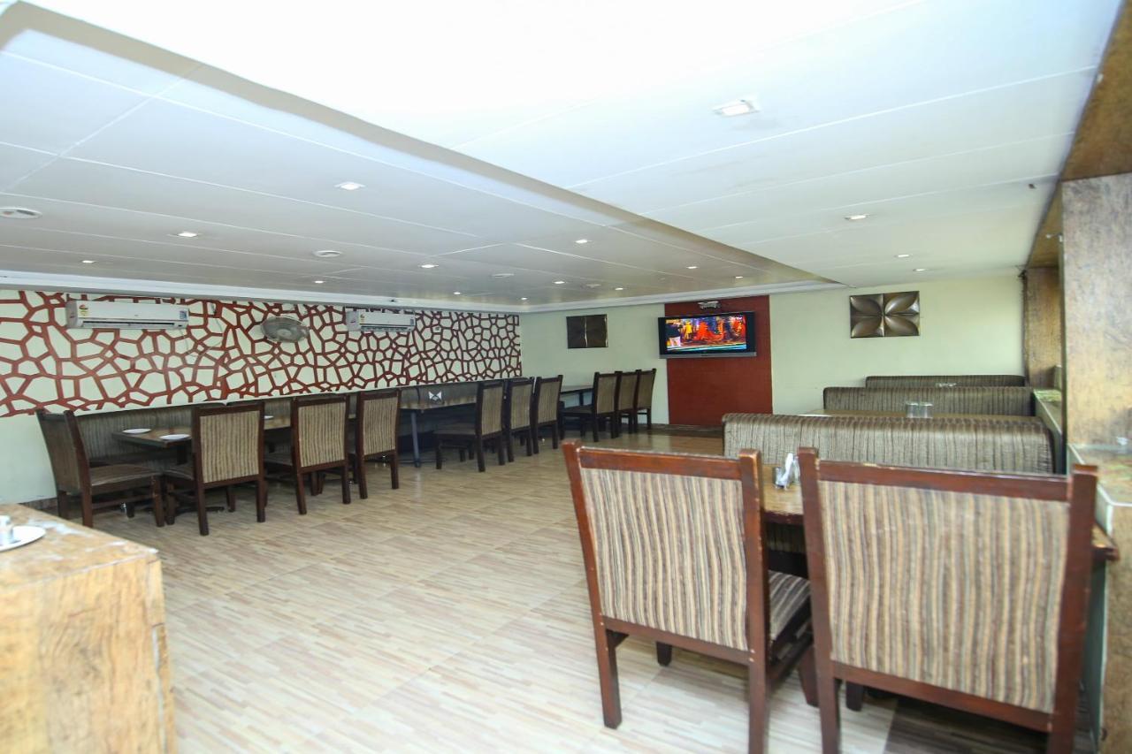 Oyo 2155 Hotel Wardhman Jabalpur Exterior foto