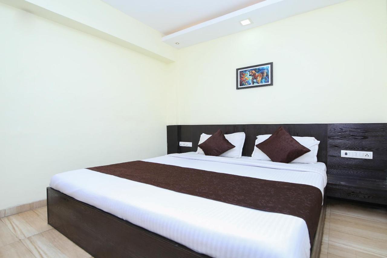 Oyo 2155 Hotel Wardhman Jabalpur Exterior foto